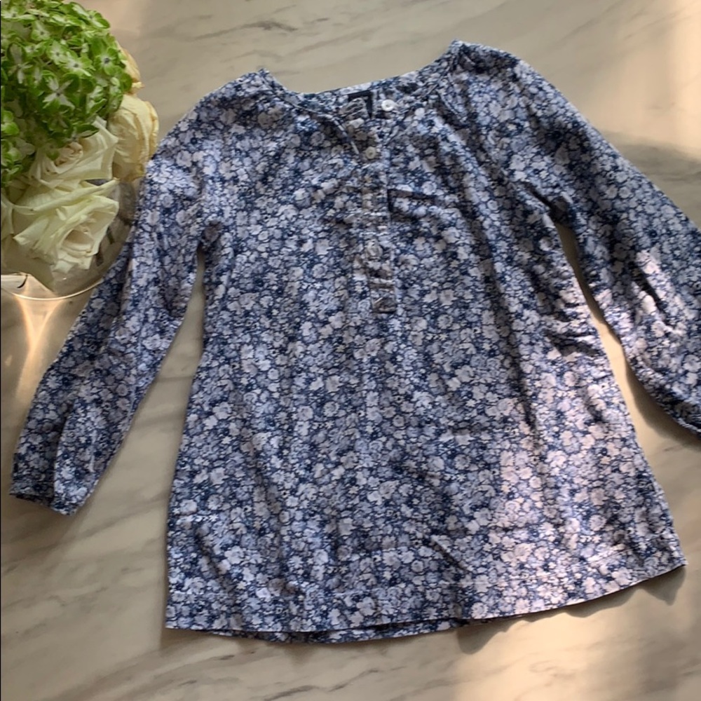 Blue floral tunic with cuffed sleeves